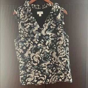 LOFT Women's Blue and Gray Sleeveless Blouse